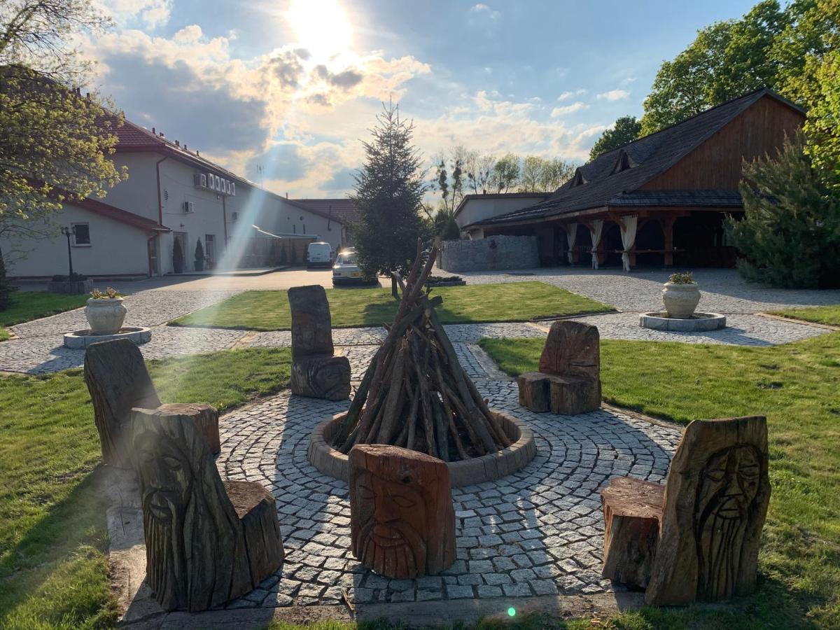 Orion Hotel Parczew Esterno foto